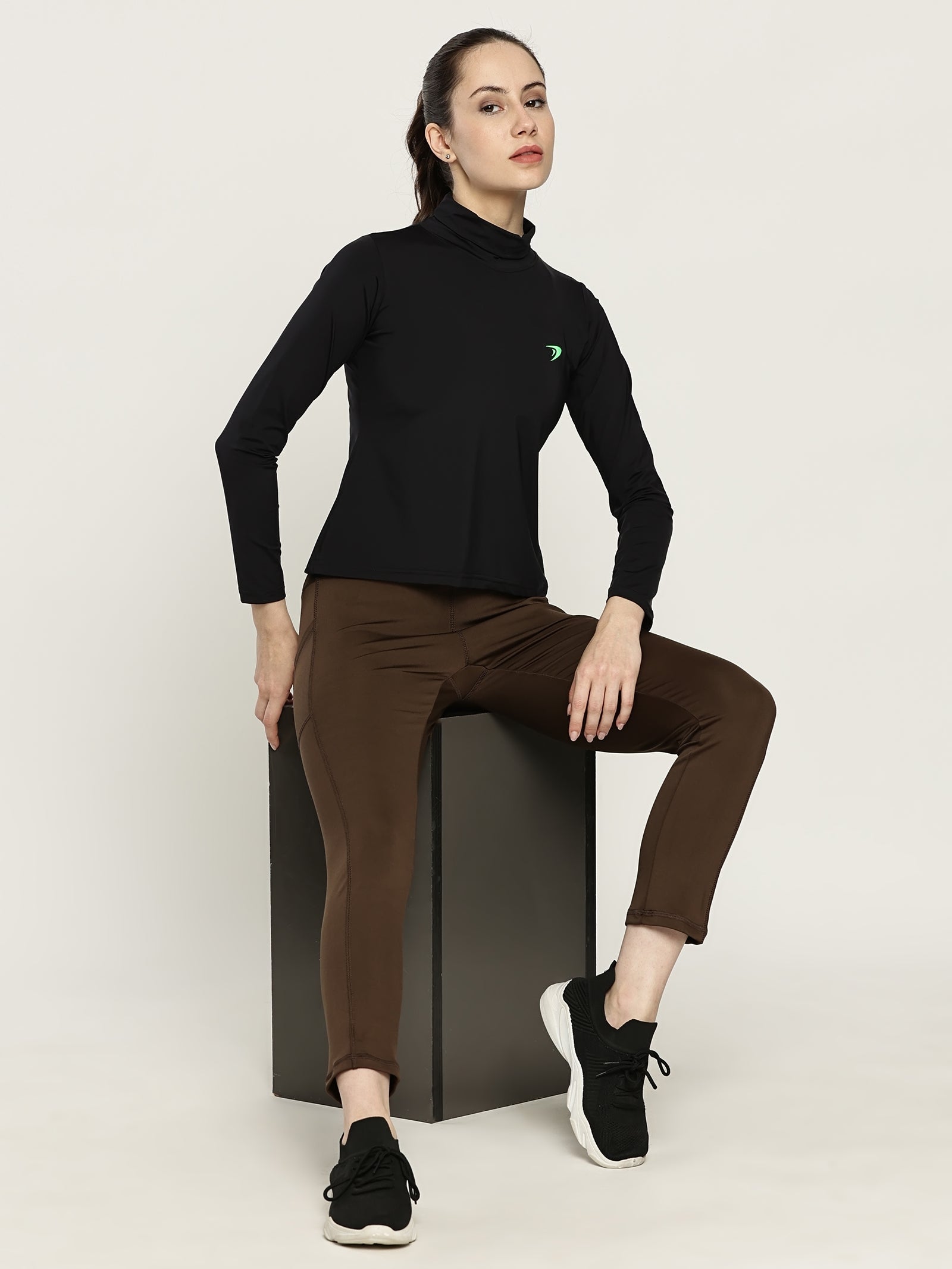 HIGH NECK LONG SLEEVE TEE