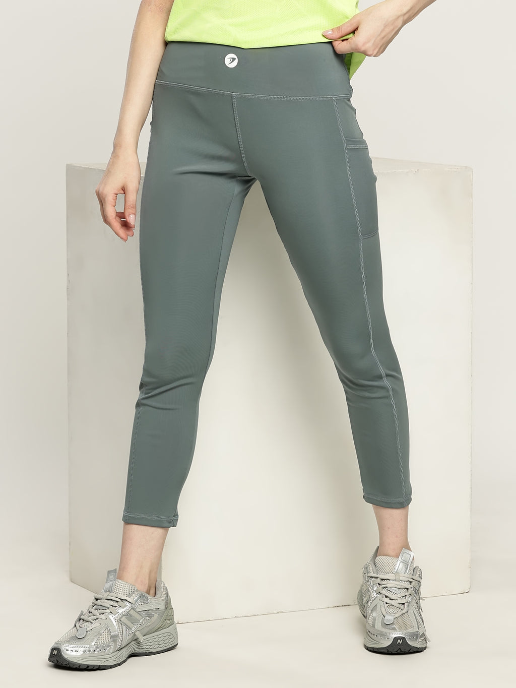 WOMENS YOGA PANT WITH CONCEALED POCKETS