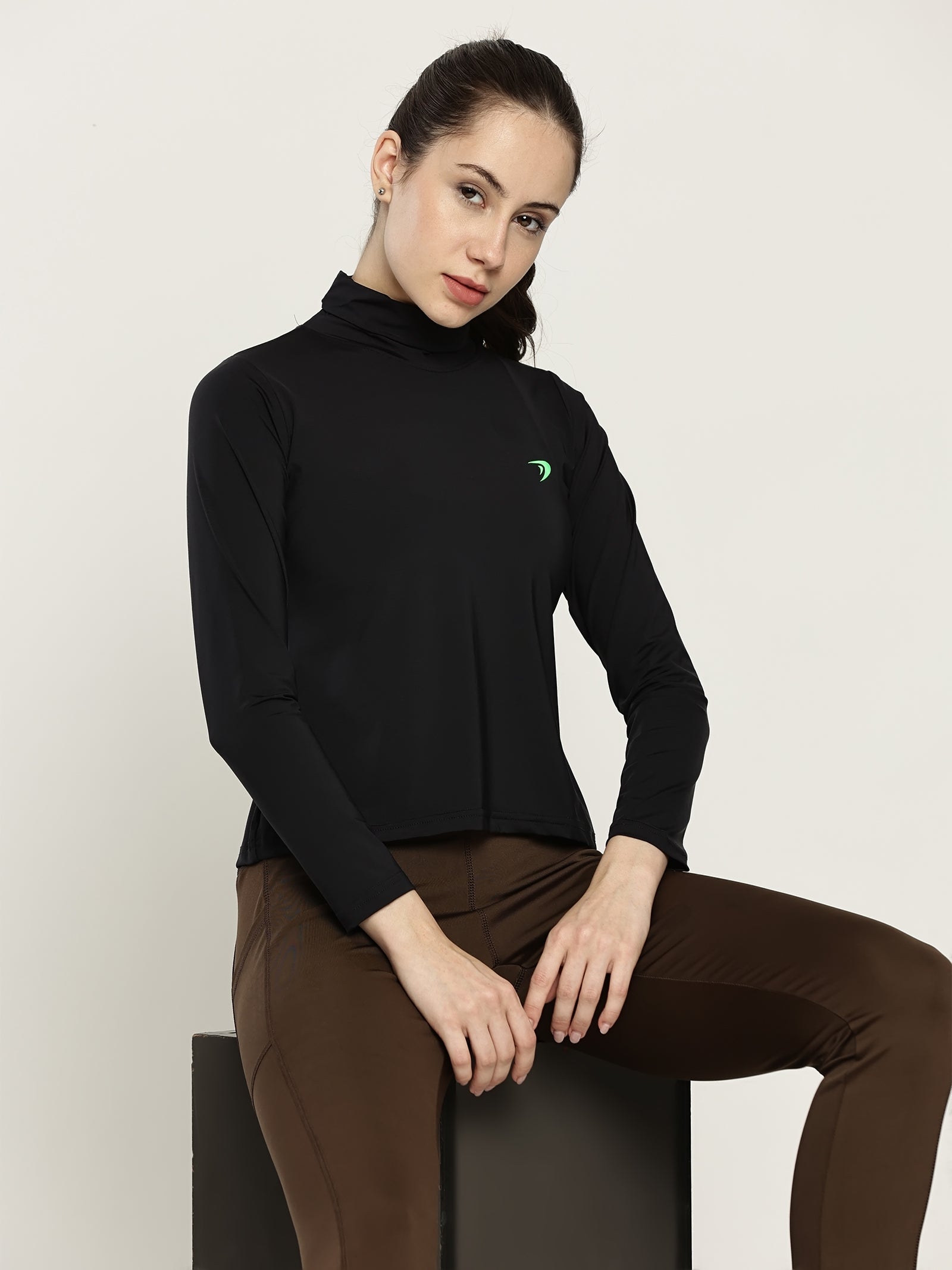 HIGH NECK LONG SLEEVE TEE