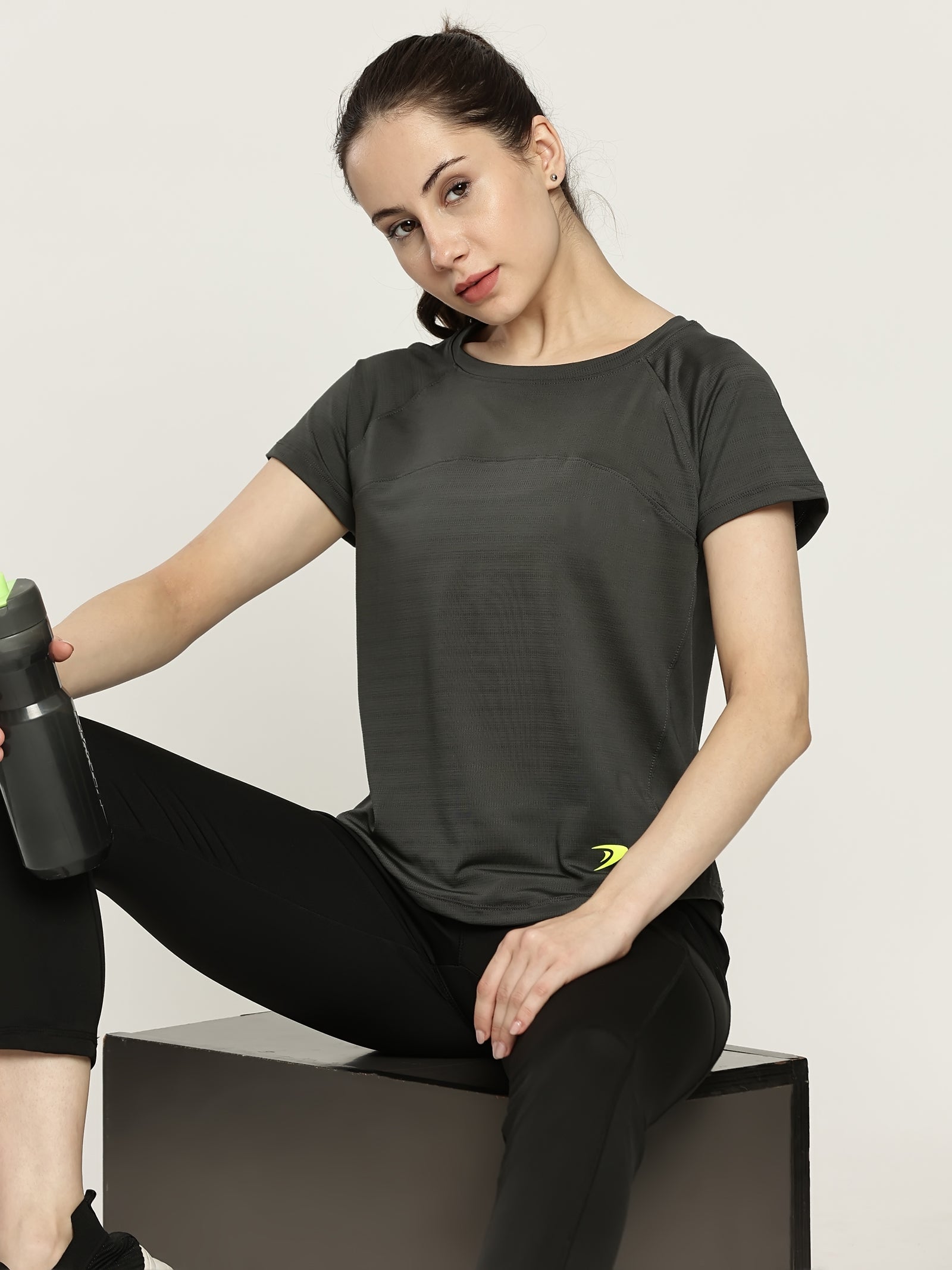 WOMEN RAGLAN SLEEV ACTIVE T SHIRT